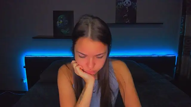 Snapshot of AlexaBarkley chatting on October 13, 2025, 12:23 am AlexaBarkley online show from October 13, 2025, 12:23 am