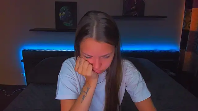 Snapshot of AlexaBarkley chatting on June 18, 2026, 1:15 am AlexaBarkley online show from June 18, 2026, 1:15 am