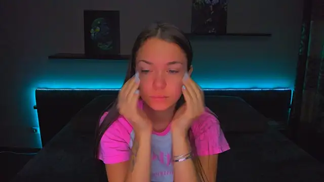 Snapshot of AlexaBarkley chatting on October 31, 2025, 12:07 am AlexaBarkley online show from October 31, 2025, 12:07 am