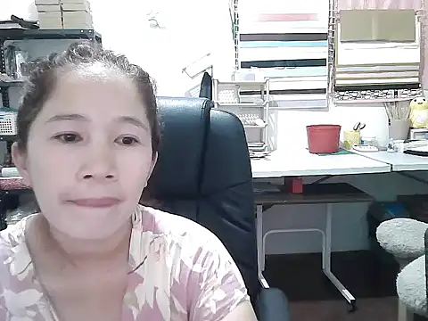 Alexiadreamer online show from April 6, 2026, 3:35 pm