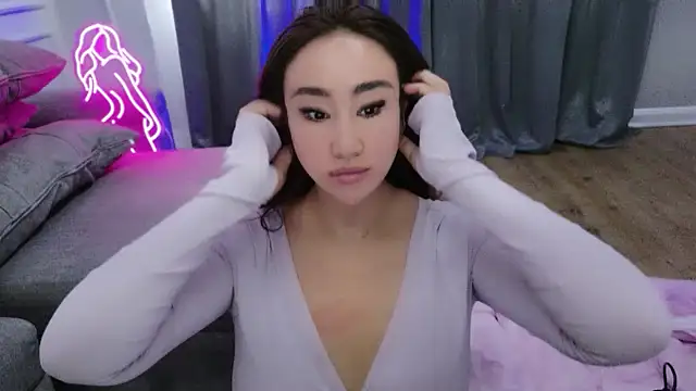 AsianQueens online show from March 21, 2026, 8:41 am