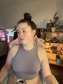 sweetest pie online show from May 8, 2026, 8:12 pm