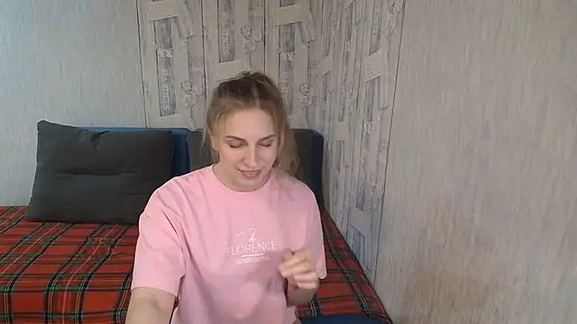 Pilly green  online show from April 24, 2026, 5:31 am