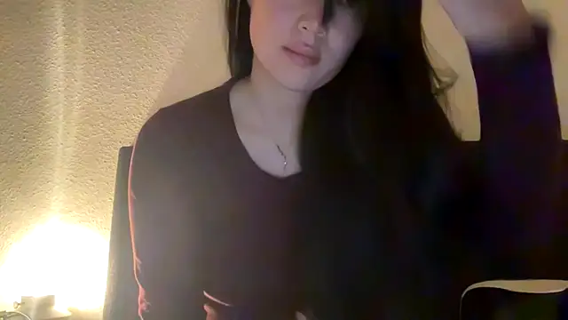 Snapshot of clairewntr chatting on October 25, 2025, 7:14 pm clairewntr online show from October 25, 2025, 7:14 pm