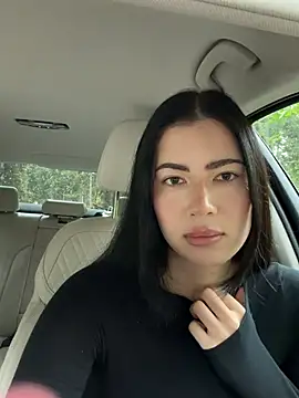 clairewntr online show from May 6, 2026, 3:38 pm