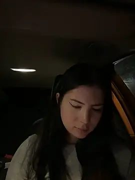 clairewntr online show from January 26, 2025, 10:13 pm