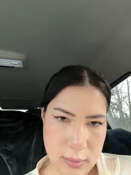clairewntr online show from January 17, 2025, 1:46 pm