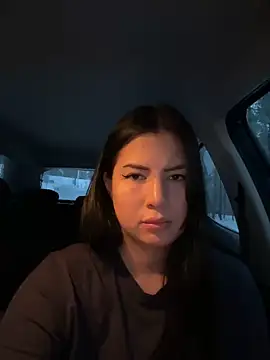 clairewntr online show from January 3, 2025, 1:13 pm