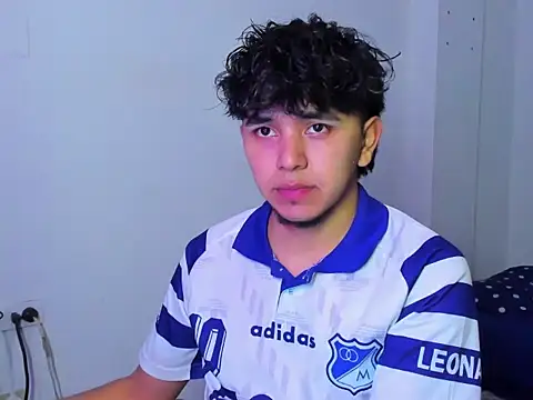 Snapshot of cody_johson chatting on December 21, 2025, 1:08 am cody johson online show from December 21, 2025, 1:08 am