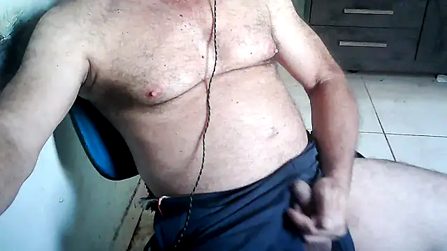 Snapshot of eduar570 chatting on April 7, 2026, 7:15 pm eduar570 online show from April 7, 2026, 7:15 pm
