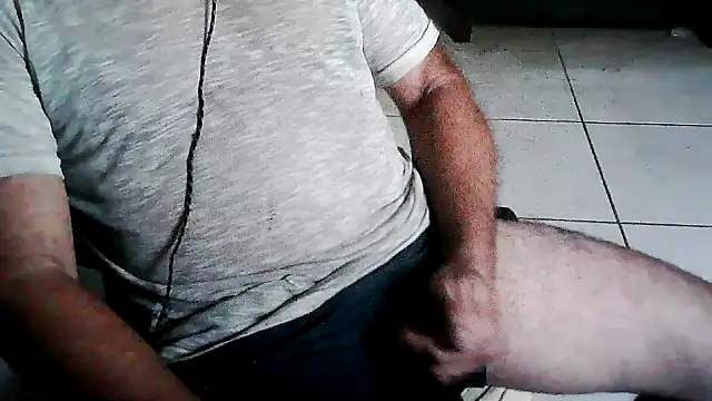 Snapshot of eduar570 chatting on April 2, 2026, 9:38 am eduar570 online show from April 2, 2026, 9:38 am