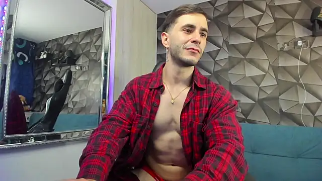 Latino stud4u online show from December 3, 2025, 4:02 am