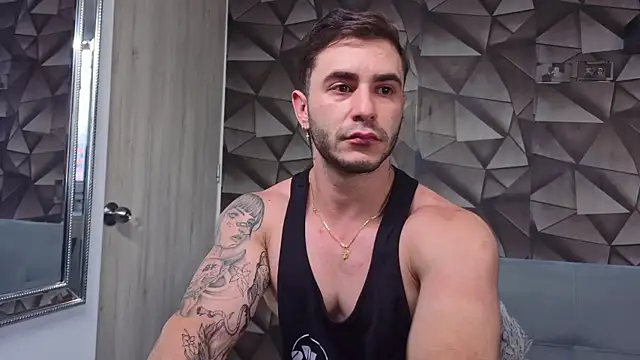 Snapshot of Latino_stud4u chatting on May 5, 2026, 9:51 pm Latino stud4u online show from May 5, 2026, 9:51 pm
