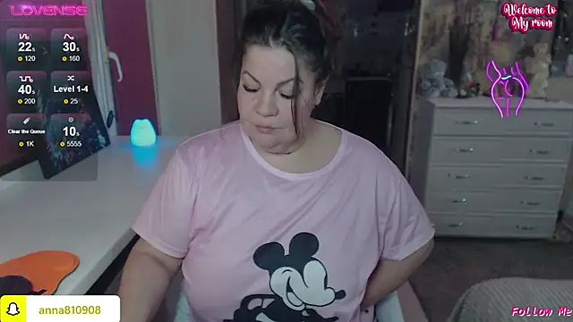 femme fatale1 online show from January 13, 2026, 5:17 pm