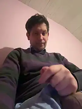 Snapshot of Taxidriver1988 chatting on February 21, 2025, 12:17 pm Taxidriver1988 online show from February 21, 2025, 12:17 pm