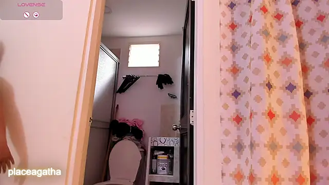 agathaxxx-69 online show from October 12, 2025, 7:48 pm