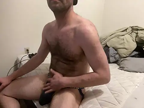 Snapshot of Dannyboybk chatting on April 5, 2026, 5:47 am Dannyboybk online show from April 5, 2026, 5:47 am