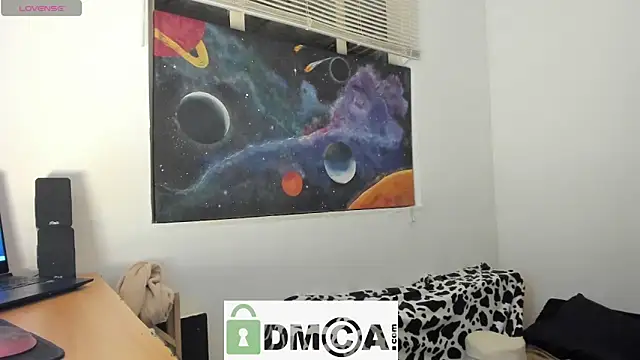 mariecam420 online show from April 21, 2026, 3:24 am