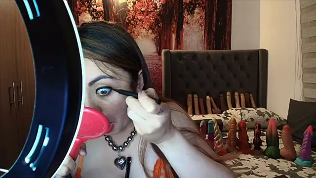 Snapshot of sofia23dirty chatting on July 10, 2026, 10:43 pm sofia23dirty online show from July 10, 2026, 10:43 pm