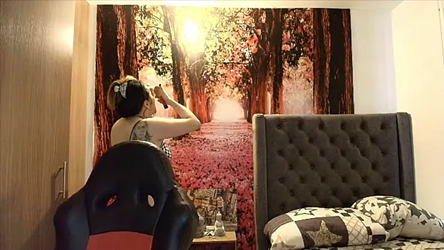 Snapshot of sofia23dirty chatting on November 25, 2025, 9:59 pm sofia23dirty online show from November 25, 2025, 9:59 pm