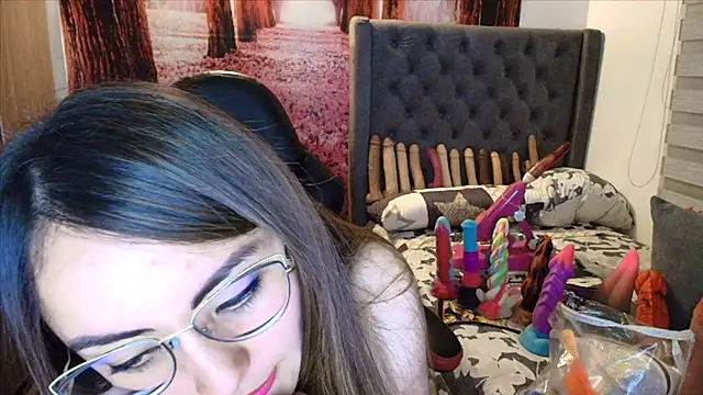 Snapshot of sofia23dirty chatting on November 13, 2025, 10:57 pm sofia23dirty online show from November 13, 2025, 10:57 pm