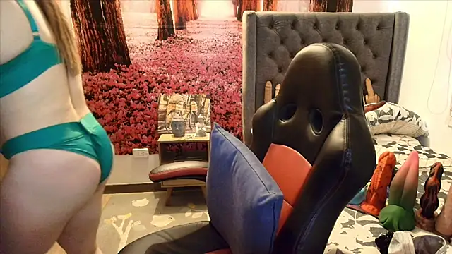 Snapshot of sofia23dirty chatting on December 22, 2025, 9:26 pm sofia23dirty online show from December 22, 2025, 9:26 pm