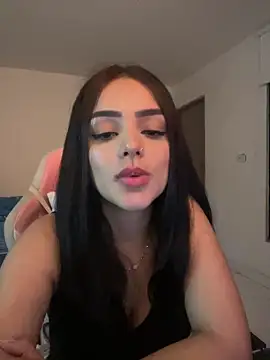 anniehart online show from February 3, 2026, 12:43 am