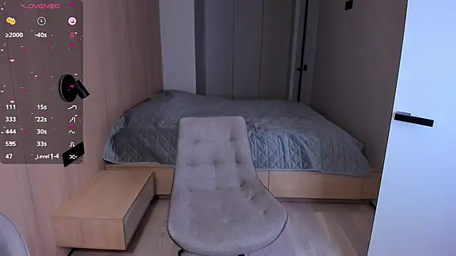 Aquilaris  online show from February 26, 2025, 6:04 pm