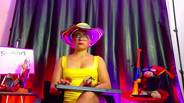 Snapshot of MistressSlut1 chatting on June 17, 2026, 11:20 am MistressSlut1 online show from June 17, 2026, 11:20 am