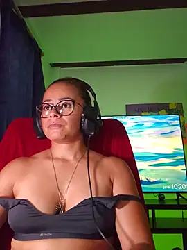Snapshot of MistressSlut1 chatting on July 28, 2026, 3:21 pm MistressSlut1 online show from July 28, 2026, 3:21 pm