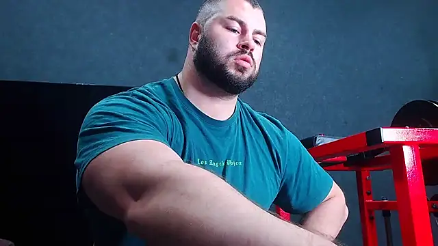 muscularjohnforuX online show from May 5, 2026, 8:50 am