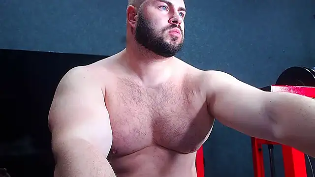 muscularjohnforuX online show from May 8, 2026, 5:39 pm