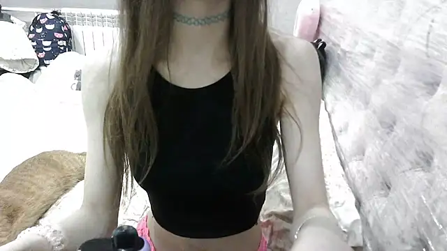 Snapshot of KittyBounty chatting on June 10, 2026, 8:10 pm KittyBounty online show from June 10, 2026, 8:10 pm