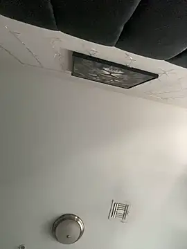 CutieFrmthehood online show from February 19, 2025, 8:31 pm