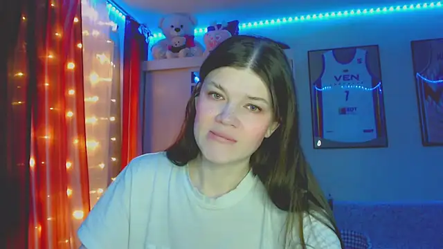 Snapshot of Klementa chatting on May 24, 2026, 7:14 pm Klementa online show from May 24, 2026, 7:14 pm