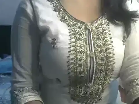 Snapshot of SiaraSiyA chatting on March 6, 2025, 5:54 pm SiaraSiyA online show from March 6, 2025, 5:54 pm