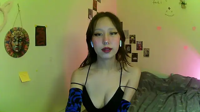 hazelseason online show from December 4, 2025, 3:00 pm