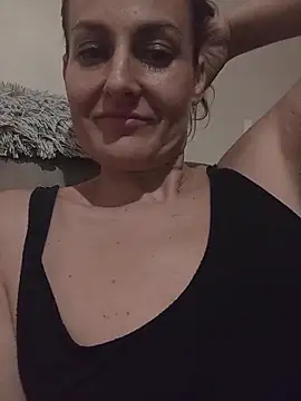 lsvegas online show from October 18, 2025, 1:29 am