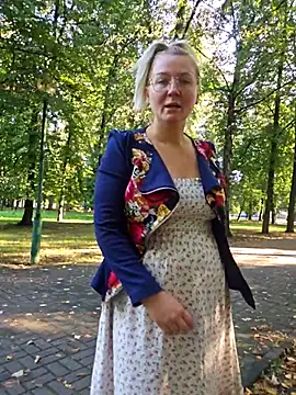 Snapshot of Marushka chatting on September 10, 2025, 6:23 am Marushka online show from September 10, 2025, 6:23 am