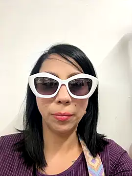 Snapshot of niky_smit chatting on December 5, 2025, 2:48 pm niky smit online show from December 5, 2025, 2:48 pm