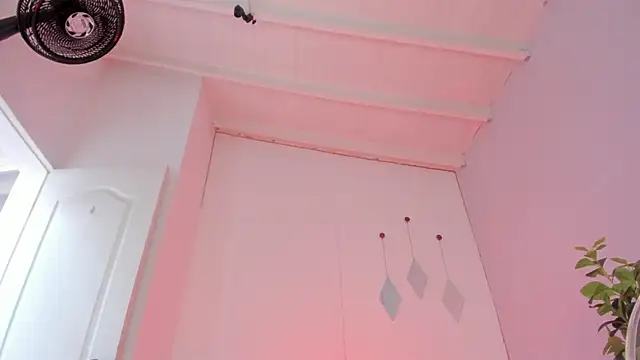 Snapshot of swt-booty chatting on October 29, 2025, 6:29 pm swt-booty online show from October 29, 2025, 6:29 pm