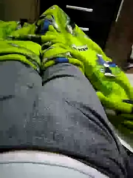 Snapshot of shiiank chatting on May 1, 2026, 3:33 am shiiank online show from May 1, 2026, 3:33 am