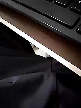 Snapshot of shiiank chatting on April 14, 2026, 1:38 pm shiiank online show from April 14, 2026, 1:38 pm