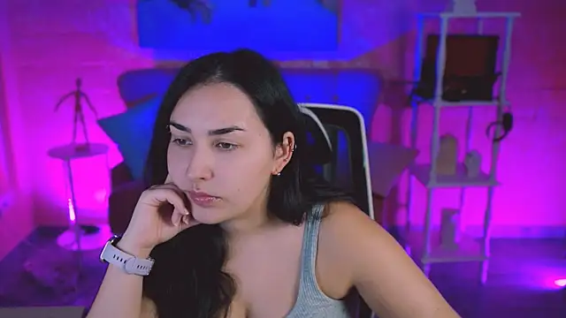 Snapshot of CeceliaJohnson chatting on November 20, 2025, 8:15 am CeceliaJohnson online show from November 20, 2025, 8:15 am