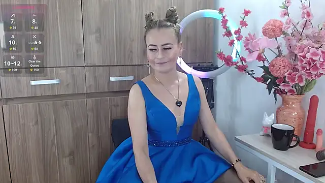 Snapshot of magenta_maturr chatting on October 6, 2025, 7:58 pm magenta maturr online show from October 6, 2025, 7:58 pm