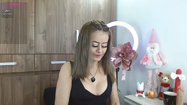 Snapshot of magenta_maturr chatting on November 13, 2025, 3:49 pm magenta maturr online show from November 13, 2025, 3:49 pm