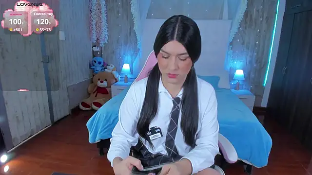 floryn susana online show from April 26, 2026, 8:28 pm