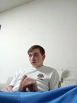 Snapshot of BigJuicy18cm chatting on February 6, 2025, 11:15 pm BigJuicy18cm online show from February 6, 2025, 11:15 pm