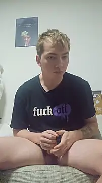 BigJuicy18cm online show from April 23, 2026, 11:05 am