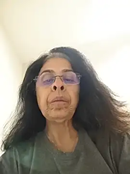 Susannemilf online show from November 18, 2025, 2:27 am